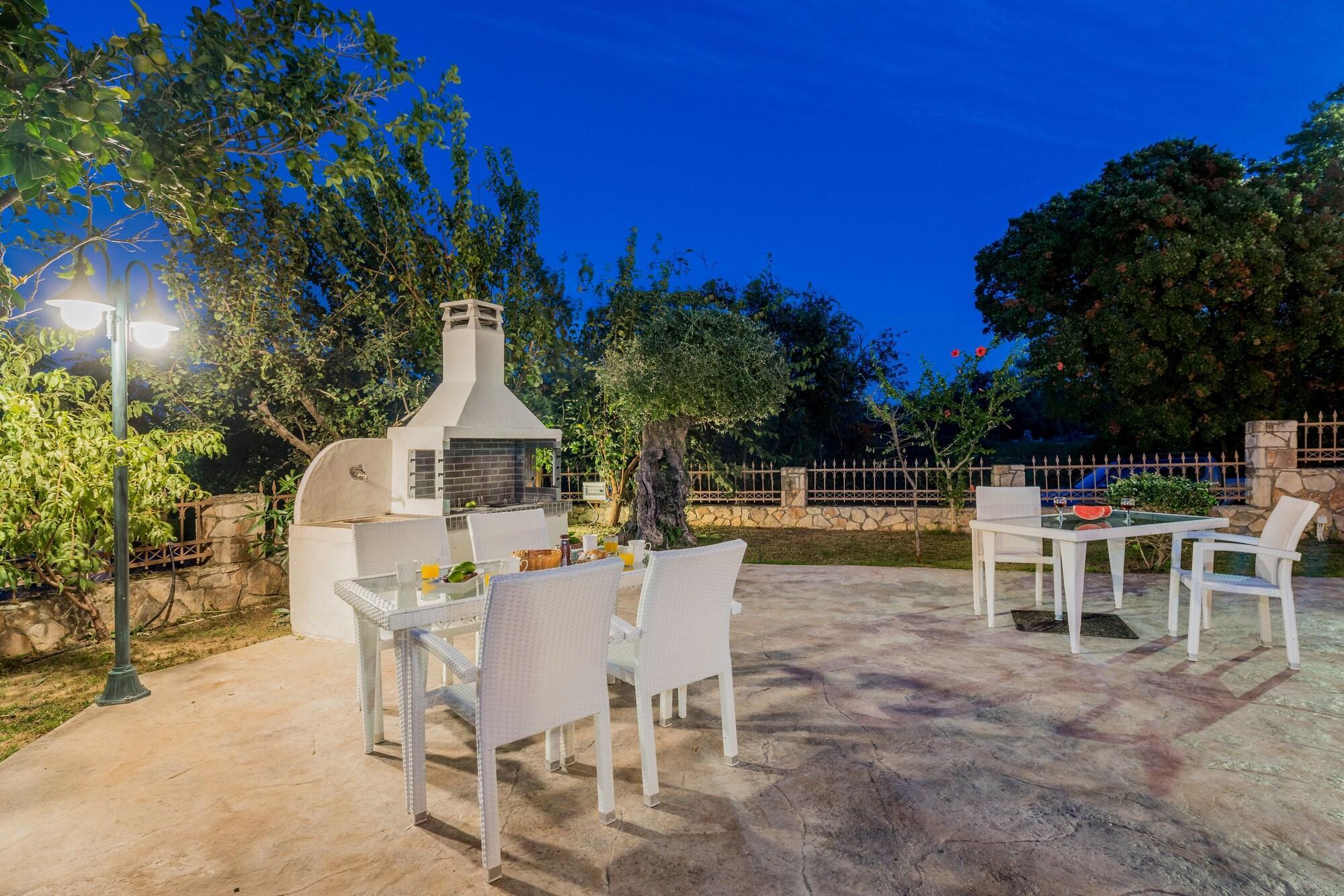 Asante Group Homes Hotell 2*